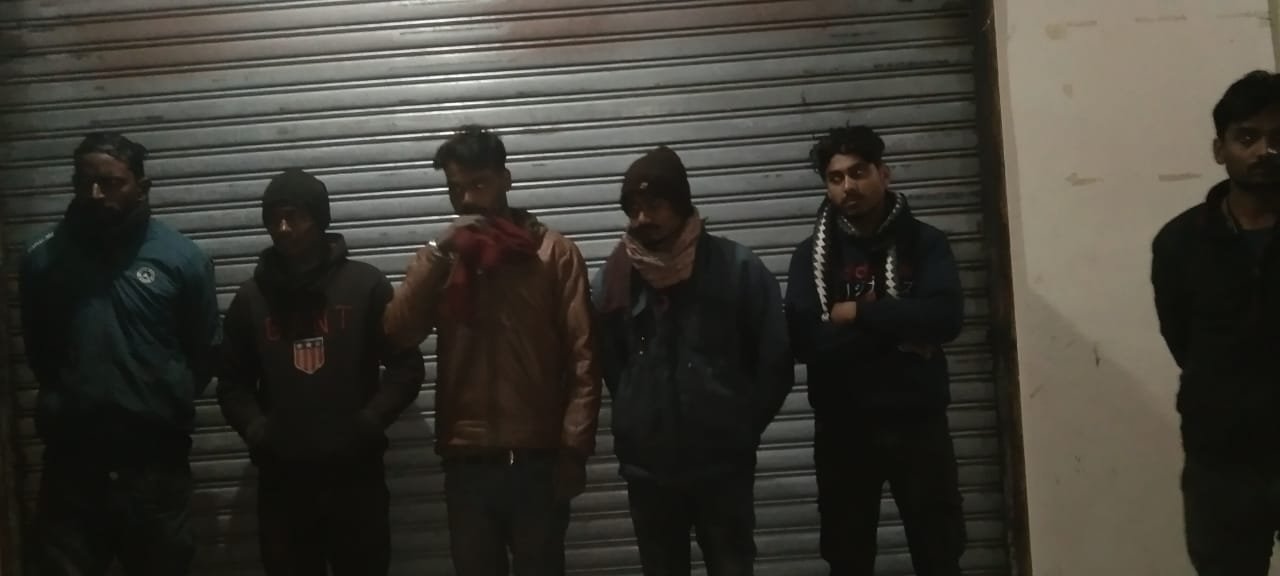 कोयला चोरों पर पुलिस की कार्यवाही, कोयला बोरी में भरकर मोटर सायकल से कर रहे थे परिवहन।