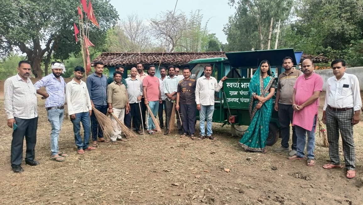 देवी अहिल्या बाई होलकर की 300वीं जयंती पर ग्राम पंचायत देवनगर मे स्वच्छताय एवं श्रमदान