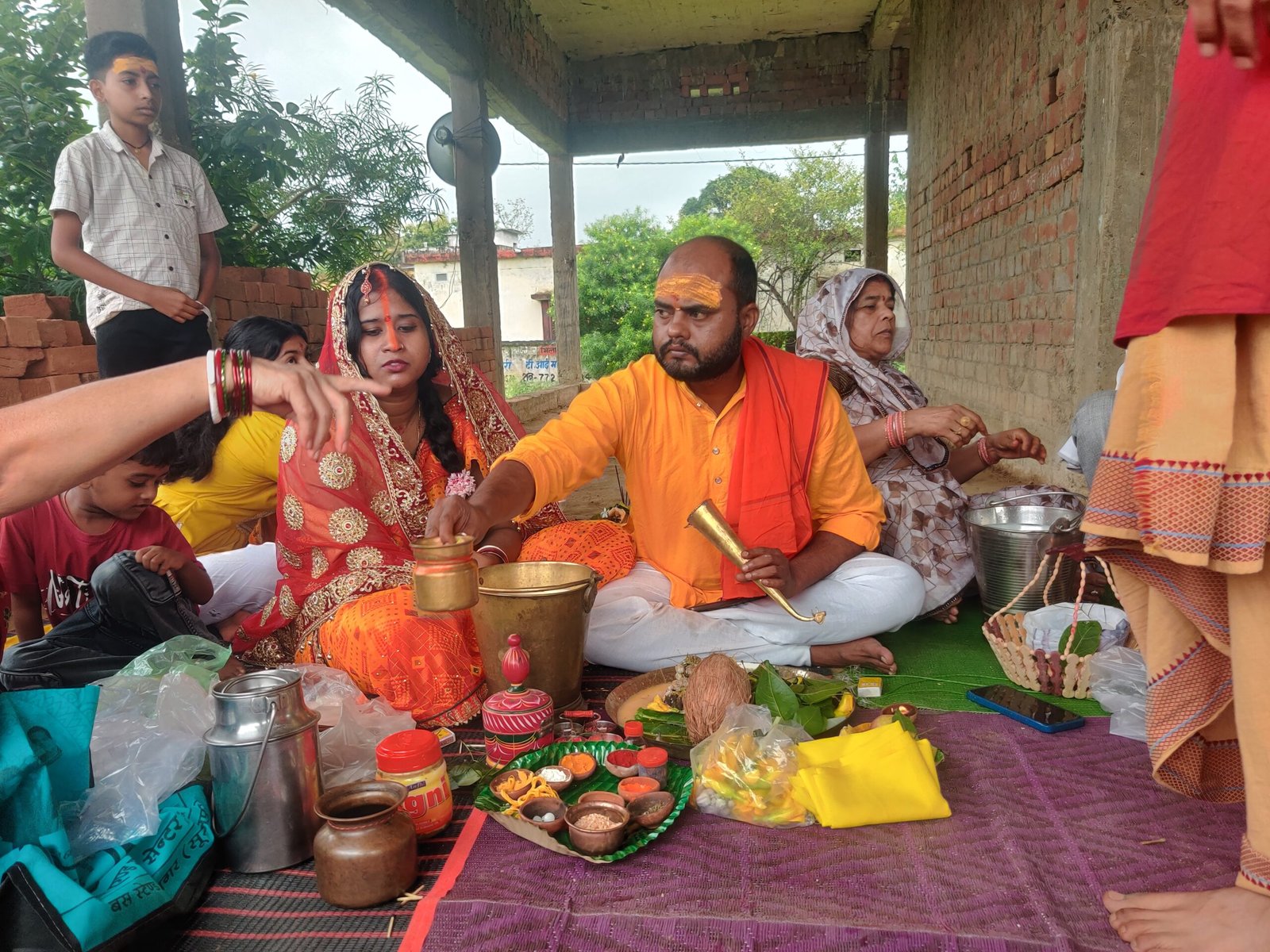 देवनगर के शिव मंदिर मे सामूहिक रुद्राभिषेक पूजा में उमड़ी श्रद्धालुओं की भीड़