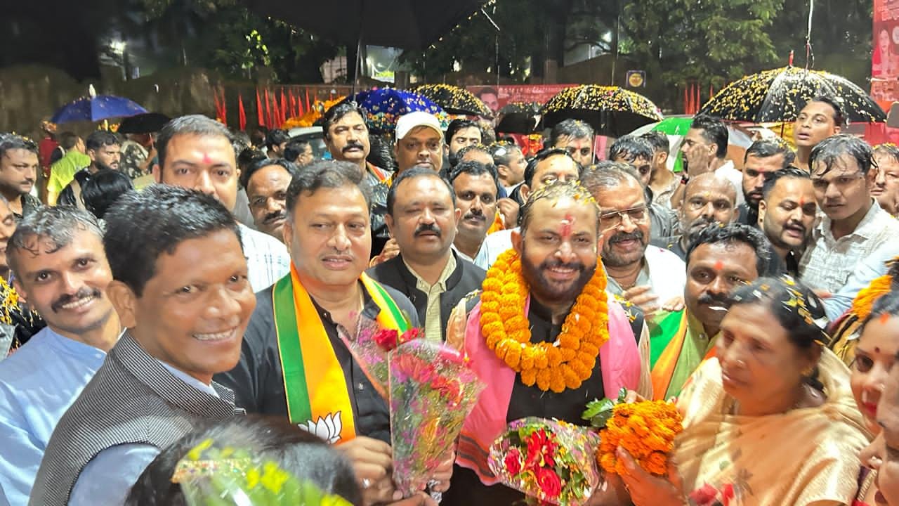 बरसते पानी में भी नहीं थमा उत्साह – भाजपा महामंत्री अखिलेश सोनी का सरगुजा में भव्य स्वागत
