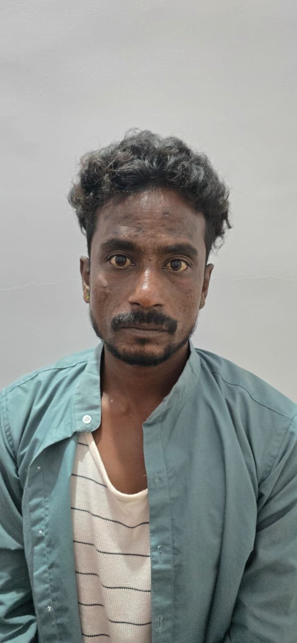 आज आबकारी उड़नदस्ता टीम ने सतीपारा अंबिकापुर के इंजेक्शन विक्रेता आशीष ठाकुर उर्फ कालू को किया गिरफ्तार ..उसके कब्जे से 15 नग REXOGESIC इंजेक्शन तथा 15 नग AVIL INJECTION जप्त कर जेल दाखिल किया