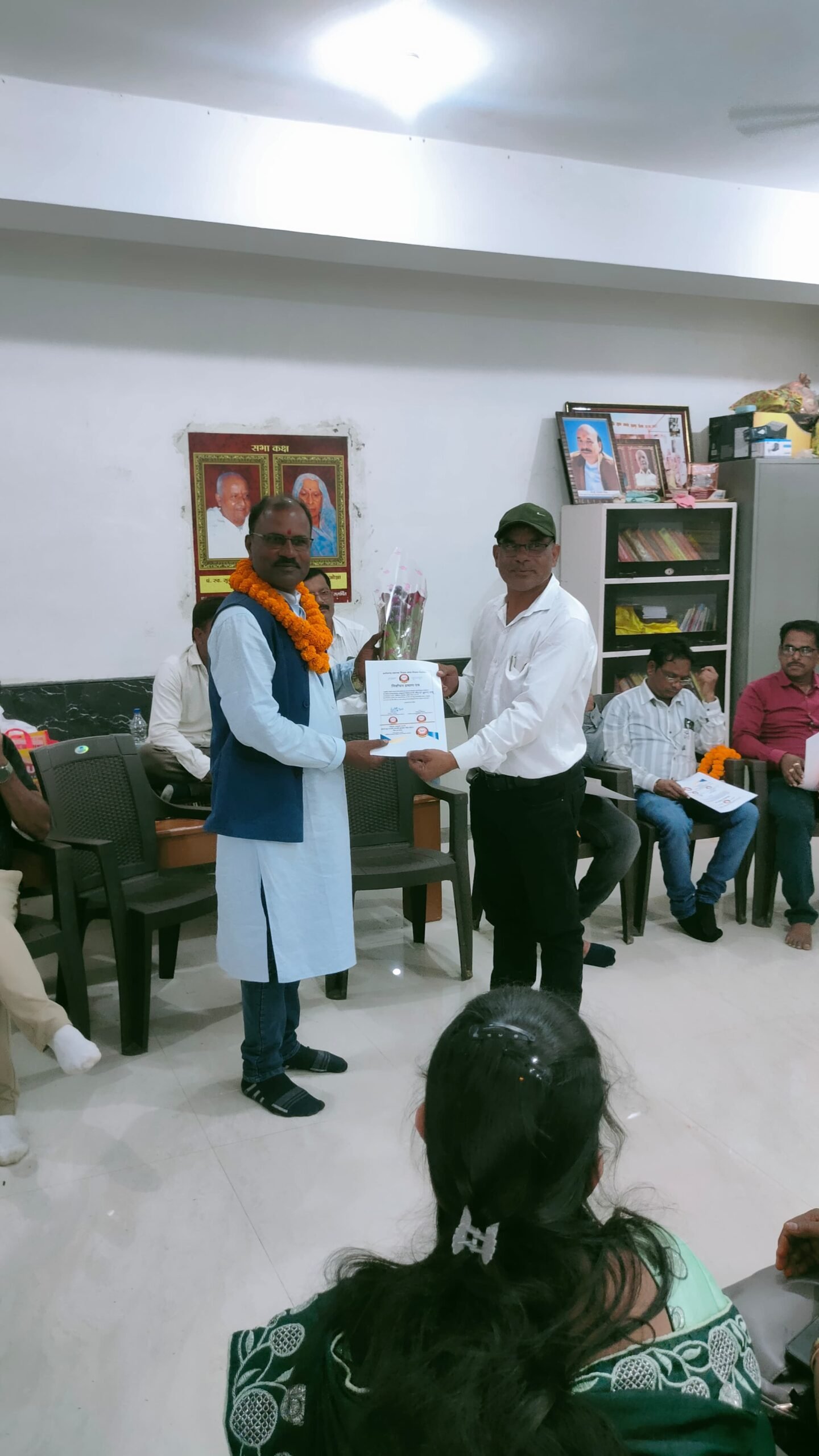 सूरजपुर – सूरजपुर ज़िले में सहायक शिक्षक/समग्र शिक्षक फेडरेशन के जिला अध्यक्ष चुनाव शान्तिपूर्ण हुआ सम्पन्न ।