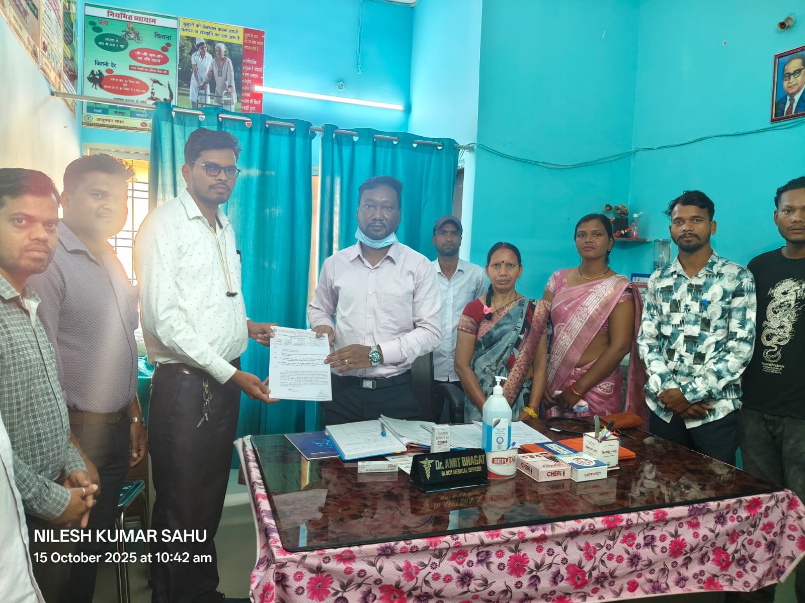 जेडीएस कर्मचारियों ने बीएमओ को सौंपा ज्ञापन, कलेक्टर दर पर वेतन की मांग