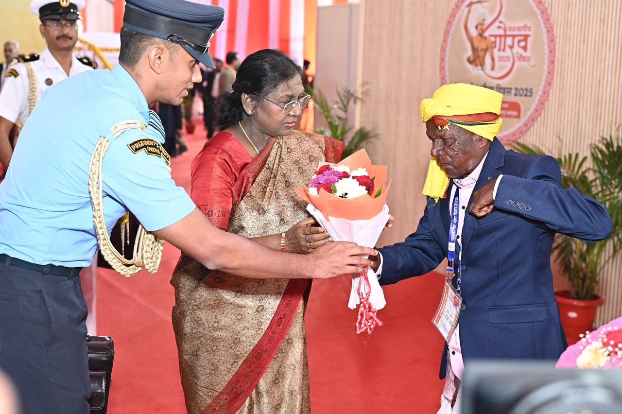 राष्ट्रपति मुर्मु बोलीं — बसन्त, आप मेरे भी पुत्र हैं, 73 साल पुरानी विरासत फिर जीवंत