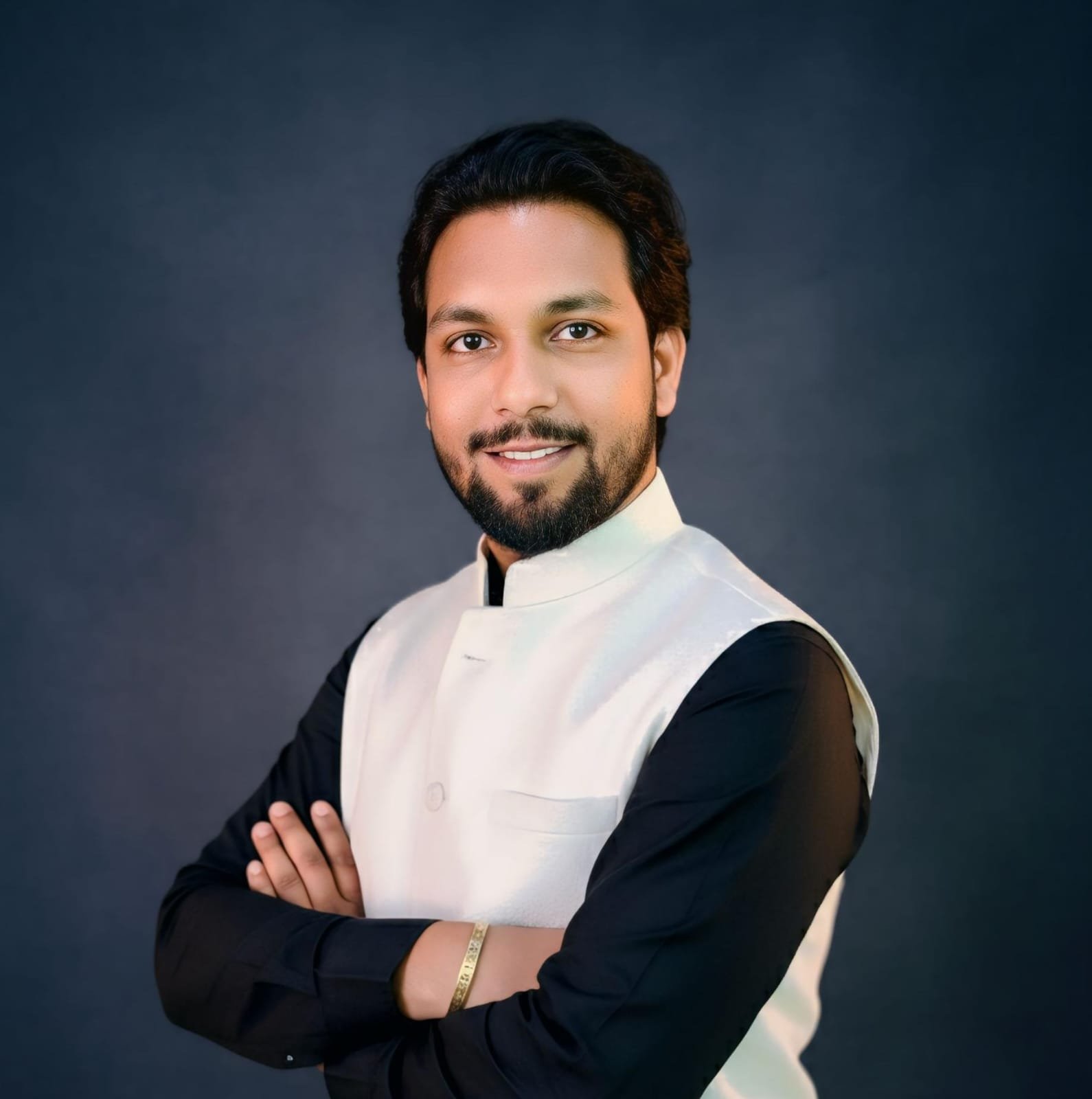 एन.एस.यू.आई. प्रदेश महासचिव कौनेन अंसारी एवं कांग्रेसजनों व NSUI कार्यकर्ताओं ने सूरजपुर जिला शिक्षा अधिकारी को उक्त मामले को संज्ञान में लाते हुए संबंधित शिक्षक व स्कूल पर दंडात्मक कार्यवाही कर न्यायहित में उचित एवं आवश्यक कदम उठाने की मांग