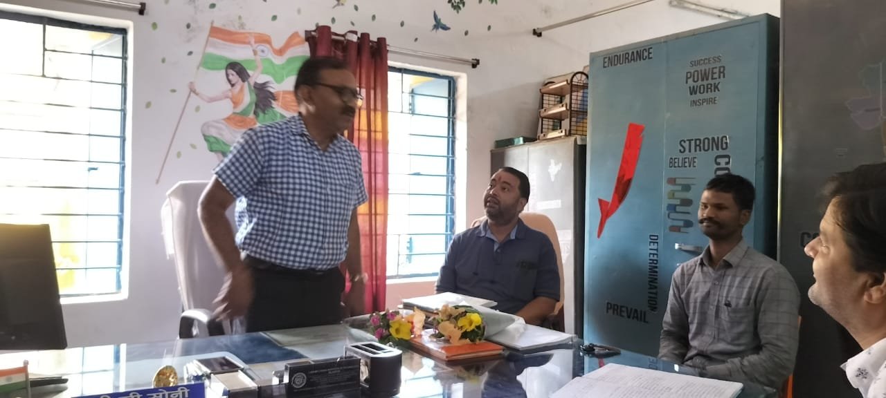 रामानुजनगर बालक हायर सेकेंडरी स्कूल में साला प्रबंधन एवं विकास समिति का बैठक संपन्न लिए गए कई निर्णय<br>