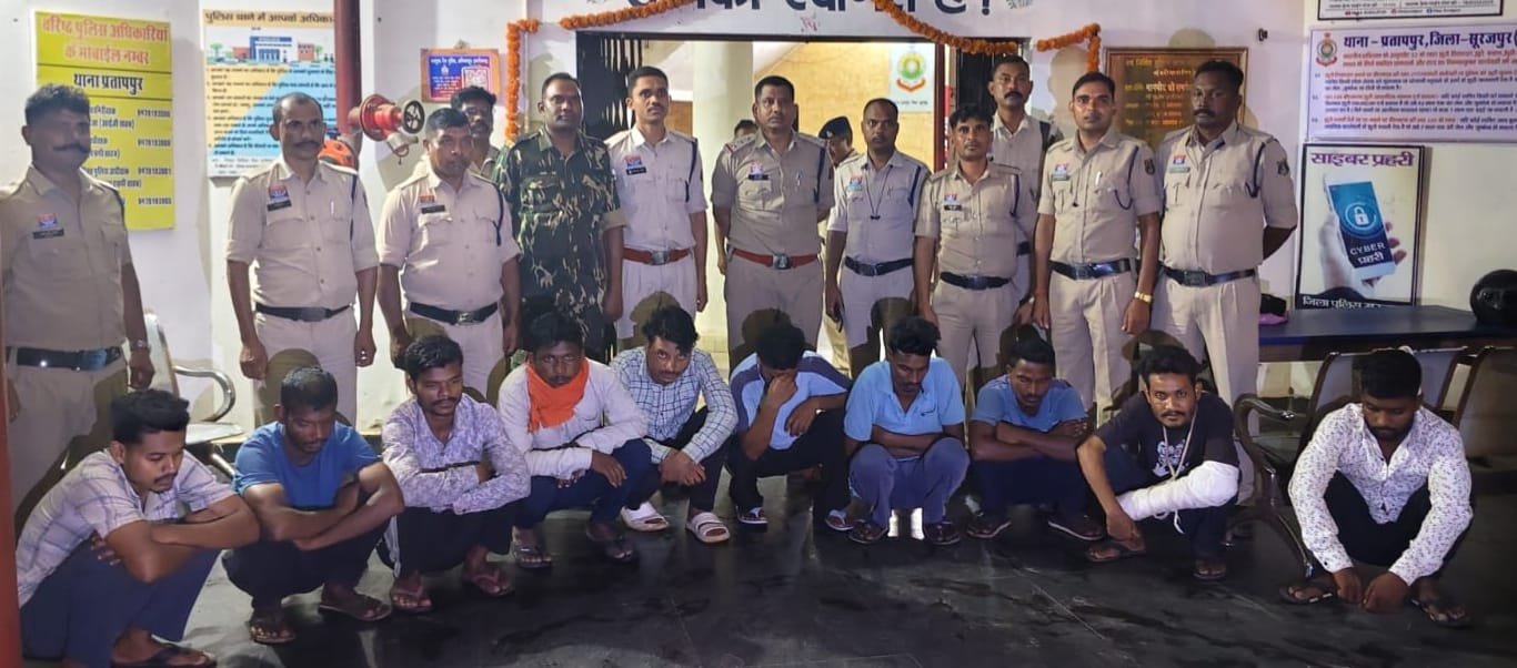 हरिनन्दन अपहरण व हत्या के मामले में गिरफ्तारशुदा 10 आरोपियों को थाना प्रतापपुर पुलिस ने रिविजन पिटिशन दाखिल कर 15 दिवस का न्यायिक रिमाण्ड प्राप्त कर भेजा जेल।